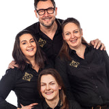 Das 4 köpfige Relax-Cottage Team. Bestehend aus einem Mann und drei Frauen.